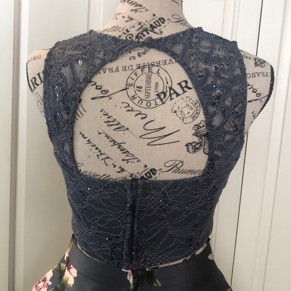 WINSOR  Lace Top & Satin Floral A- Line skirt 1/2 - Picture 3 of 8